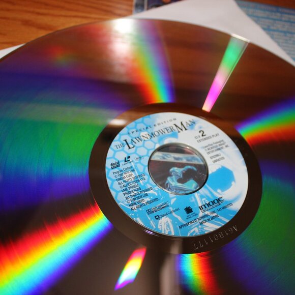 3/$118- flawless discs THE LAWNMOWER MAN Widescreen Special Edition Laserdisc - Picture 6 of 8